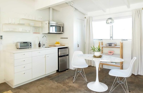 Tahquitz River Estates Cottage | 3 Private 1 Bedroom Units at The Wesley! Sleeps 12!