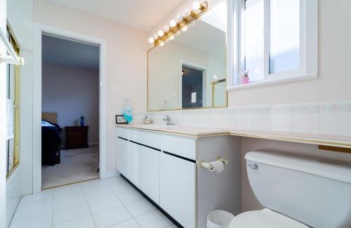 Queensborough House | 3 Private, spacious, bright rooms in a Gorgeous house