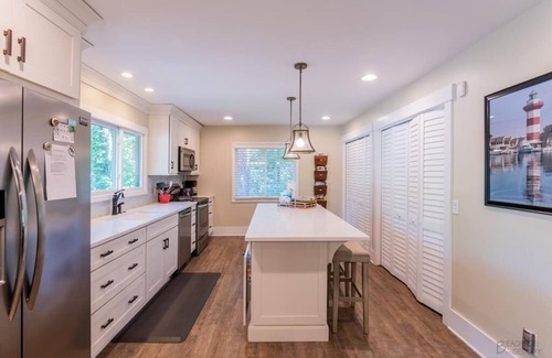 Lawton Woods House | 3 Rice Lane - 3 Bedroom Updated Sea Pines Home | 12 min walk to the beach