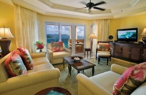 Nazareth Resort | 3 Ritz, St. Thomas, Resort, Hot Tub, Beach, Hot Tub, Beach