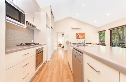 Moama House | #3 Riverspa - Riverfront apartment overlooking the Murray