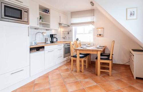 Wenningstedt-Braderup Apartment | 3-room vacation apartment close to the beach with approx. 53 m², for up to 4 people