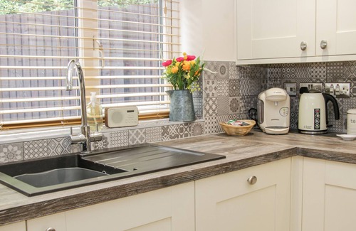 Llangollen House | 3 ROCK TERRACE, character holiday cottage in Glyn Ceiriog