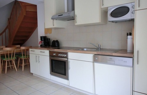 Ribnitz-Damgarten Apartment | 3-room apartment with 2 floors, 2 bedrooms in a quiet location for 6 pers. with WLAN -