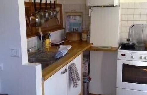 Quartier de la Folie-Mericourt Apartment | 3-room apartment 50m2 on the 1st floor of a building facing south