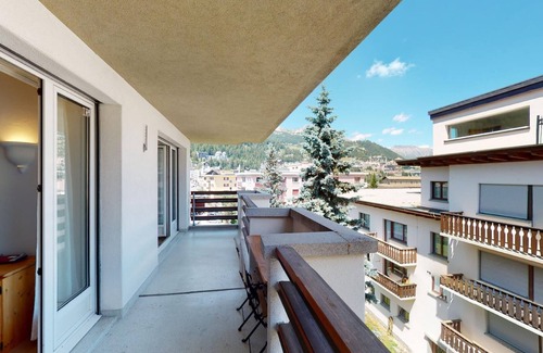 Sankt Moritz-Bad Apartment | 3-room apartment on the 4th floor.