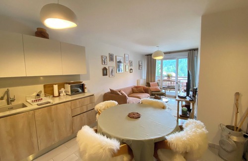 Peone Apartment | 3-room apartment, south facing mountain, Valberg