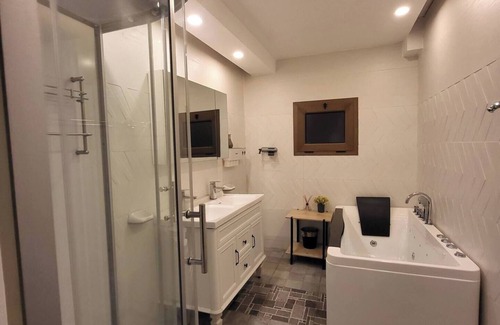 Cocody Apartment | 3-ROOM APARTMENT WITH BALCONY TERRACE GARDEN SWIMMING POOL