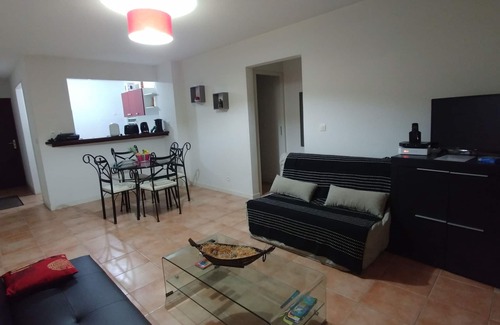 Le Gosier Apartment | 3 room apt. for 2-6 people, sea view, pool, air conditioning; Guadeloupe centre