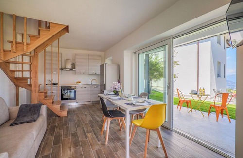 Someraro Apartment | 3-room maisonette apartment with terrace and balcony