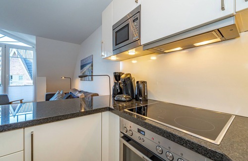 Westerland Apartment | 3-room vacation apartment for up to 4 people with balcony.