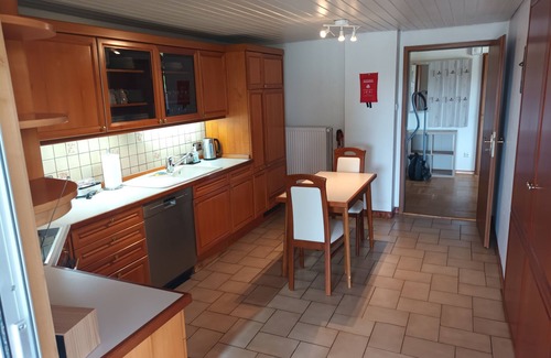 Wilstedt Apartment | 3 rooms 1st floor 100sqm conservatory roof terrace super bathroom