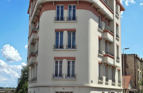 Cachan Apartment | 3 Rooms 45m², quiet, 50m RER B & amenities, 15 min PARIS EXPO 2024
