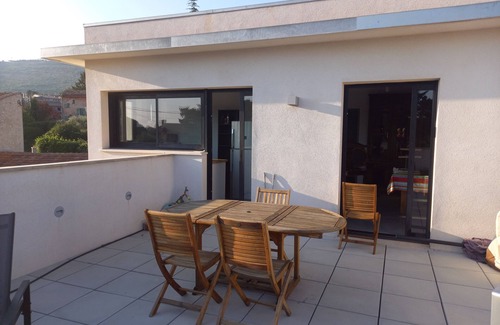 Saint-Vallier-de-Thiey Apartment | 3 rooms in the heart of the village of St Vallier de thiey