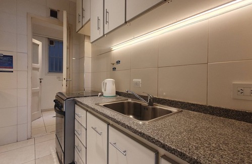 Mar del Plata House | 3 rooms with dependency overlooking Plaza Colón