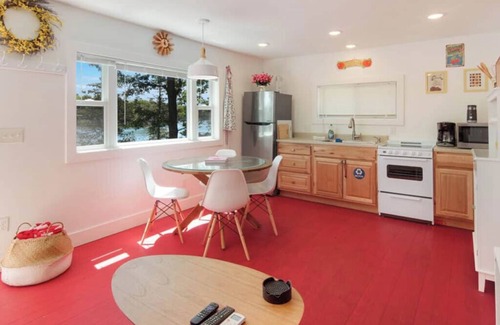 Mayfield Cottage | 3 Sandy Beachfront Cabins on Beautiful Spider Lake - Betty's Hideout