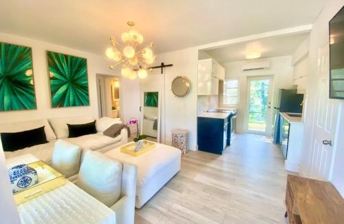Little Haiti Apartment | 3 SEASONS AT THE CARRINGTON 3 SEPARATE 2 Bedroom 1 Bathroom Apartments AND a 3 Bedroom 2 Bathroom Villa