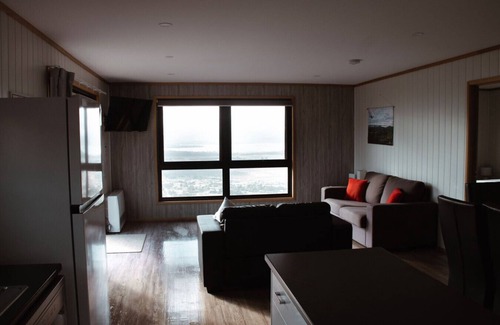Mount Rumney House | 3 Seaviews Wombat Mt Rumney Escapes