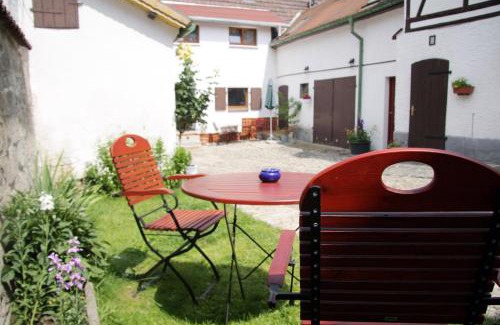 Zwatzen Apartment | 3 Seiten Ferienwohnung