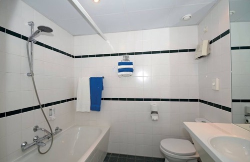 Heerenveen Hotel | 3 Serene Sanctuary close to Nature Reserves, Local Destinations & dining