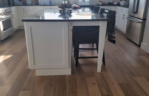 Edgar House | 3 sided views of golf course, Rimrocks, hill, Bear Tooth and Prior Mountains.