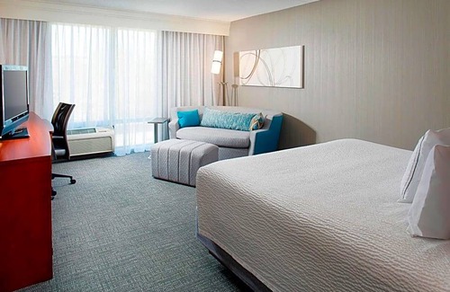 Bryant Pattengill East Hotel | 3-Star Hotel ∙ Courtyard Ann Arbor