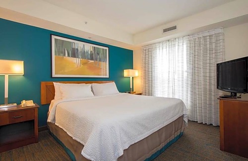 Piper Glen Estates Hotel | 3-Star Hotel ∙ Residence Inn by Marriott Charlotte Piper Glen