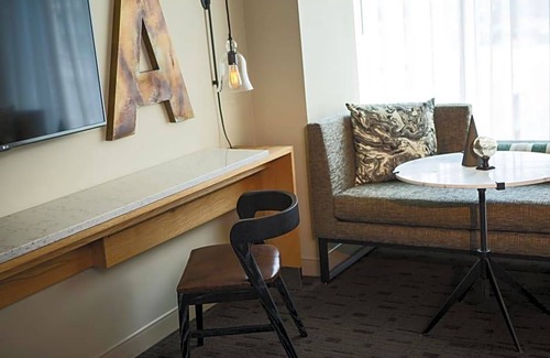 Hamilton District Hotel | 3-Star Hotel ∙ Renaissance Allentown Hotel