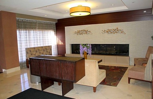 Claymont Hotel | 3-Star Hotel ∙ Brandywine Plaza Hotel, SureStay Collection by Best Western