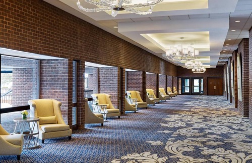 Hunt Valley Hotel | 3-Star Hotel ∙ Delta Hotels by Marriott Baltimore Hunt Valley