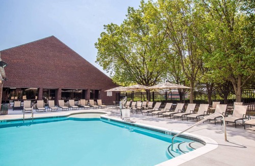 Hunt Valley Hotel | 3-Star Hotel ∙ Delta Hotels by Marriott Baltimore Hunt Valley