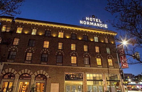 Wilshire Center Hotel | 3-Star Hotel ∙ Hotel Normandie - Los Angeles
