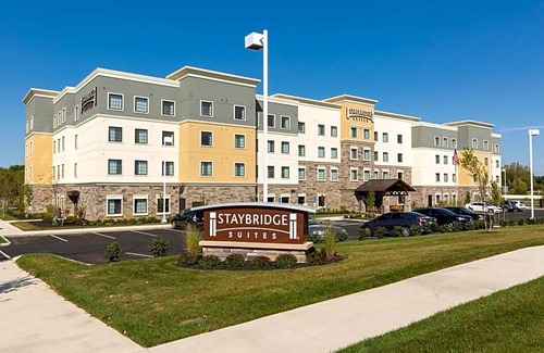 Newark Hotel | 3-Star Hotel ∙ Staybridge Suites - Newark - Fremont, an IHG Hotel