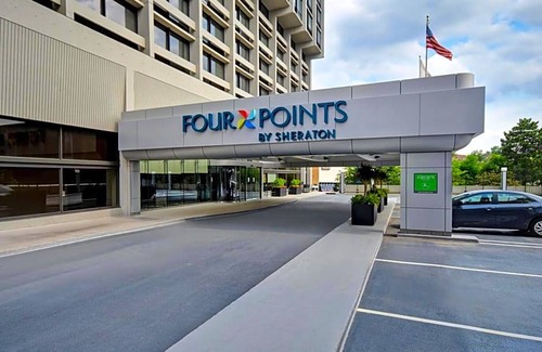 Newton Corner Hotel | 3-Star Hotel ∙ Four Points by Sheraton Boston Newton