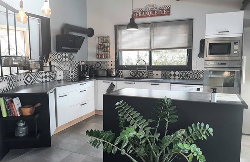 Morta Villa | 3-star villa between sea and mountains 4 bedrooms 3 bathrooms near sea/centre Private swimming pool