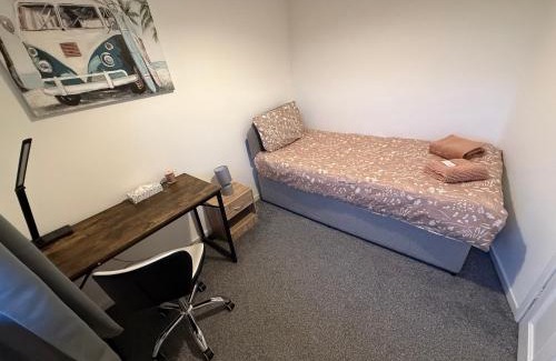 Little Hulton Apartment | 3 Stars Grètopp house