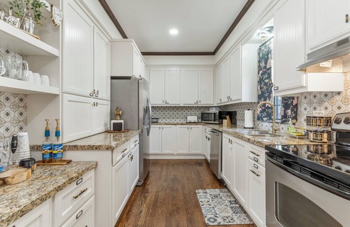 Maple Ridge Other | 3 Story Castle Brookside Tulsa with Hot Tub/Mini Golf