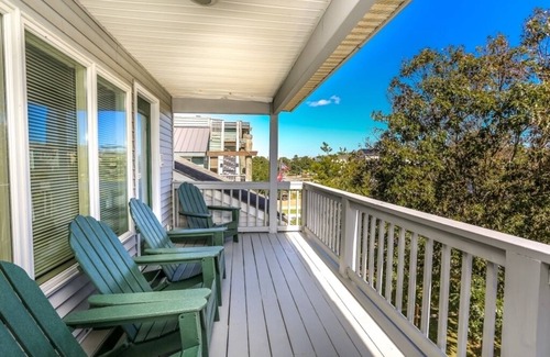 Croatan Beach House | 3-story contemporary home, one block from the beach