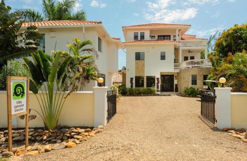 Plantation Villa | 3 Story Oceanfront Luxury Villa 5 Bedroom w Pool