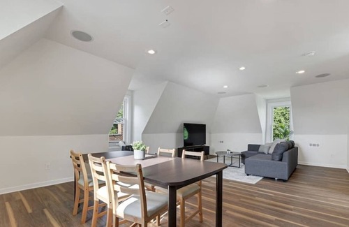 Tower Grove South House | 3 Story | Tower Grove South | Private Home