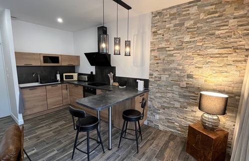 Vert-le-Grand Apartment | 3* studio apartment - Ground floor of an atypical outbuilding