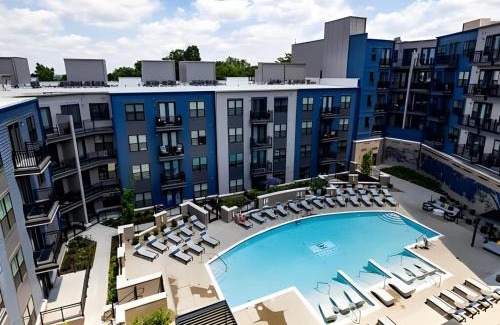 East Walnut HIlls Apartment | 3 Stylish apartments near shops and entertainment