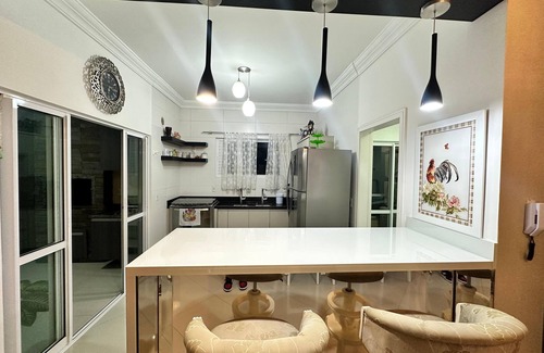 Castelo Branco Apartment | 3 Suítes Próximo ao Mar! Apartamento Luxuoso e Aconchegante