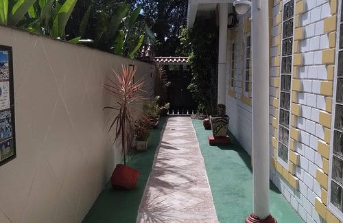 Boraceia House | 3 SUITES/PRIVATE POOL - COVERED - HEATED/CLOSED COTTAGE/Wi-FI/NETFLIX/200M BEACH