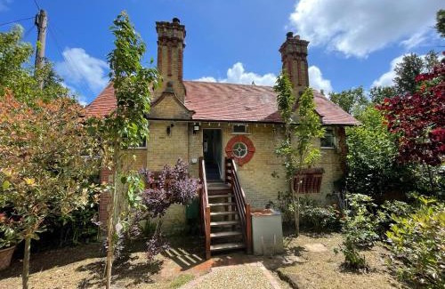 Nettlestone House | 3 The Mews