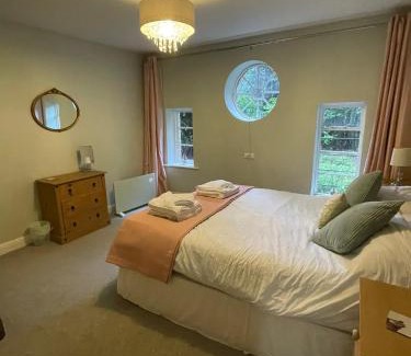 Nettlestone House | 3 The Mews