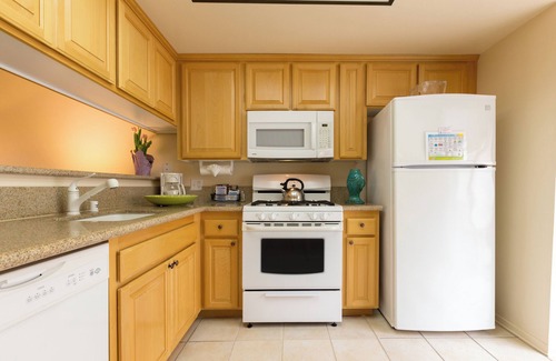 Oxnard Shores Hotel | 3 Units at Mandalay Beach | Steps to Channel Islands Shores