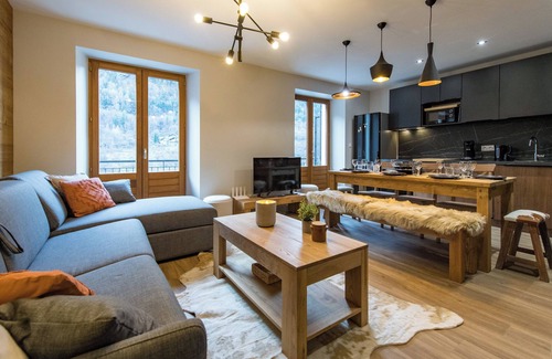 Orelle Apartment | 3 Vallées & cycling cols – Cosy 6 to 8 stay