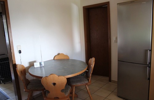 Schwabmuenchen House | 3 very well furnished holiday homes. also for 2 families or 16/14/11 people