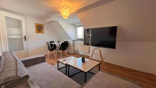 Aschaffenburg Apartment | 3 Zimmer Apartment mit Parkplatz - Sleepomat